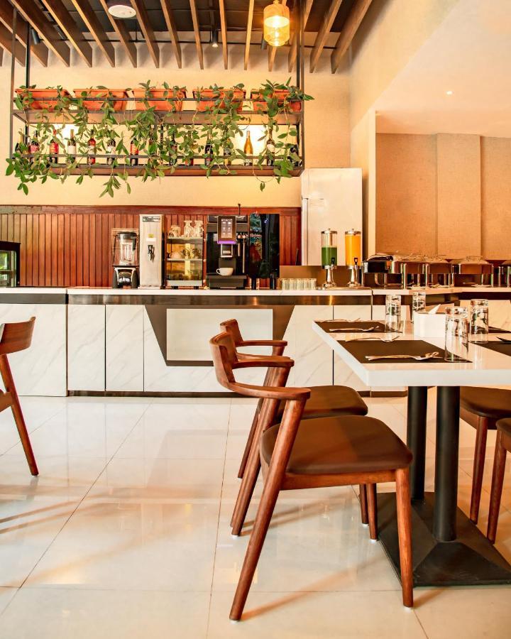 Mila Hotel Katmandou Extérieur photo
